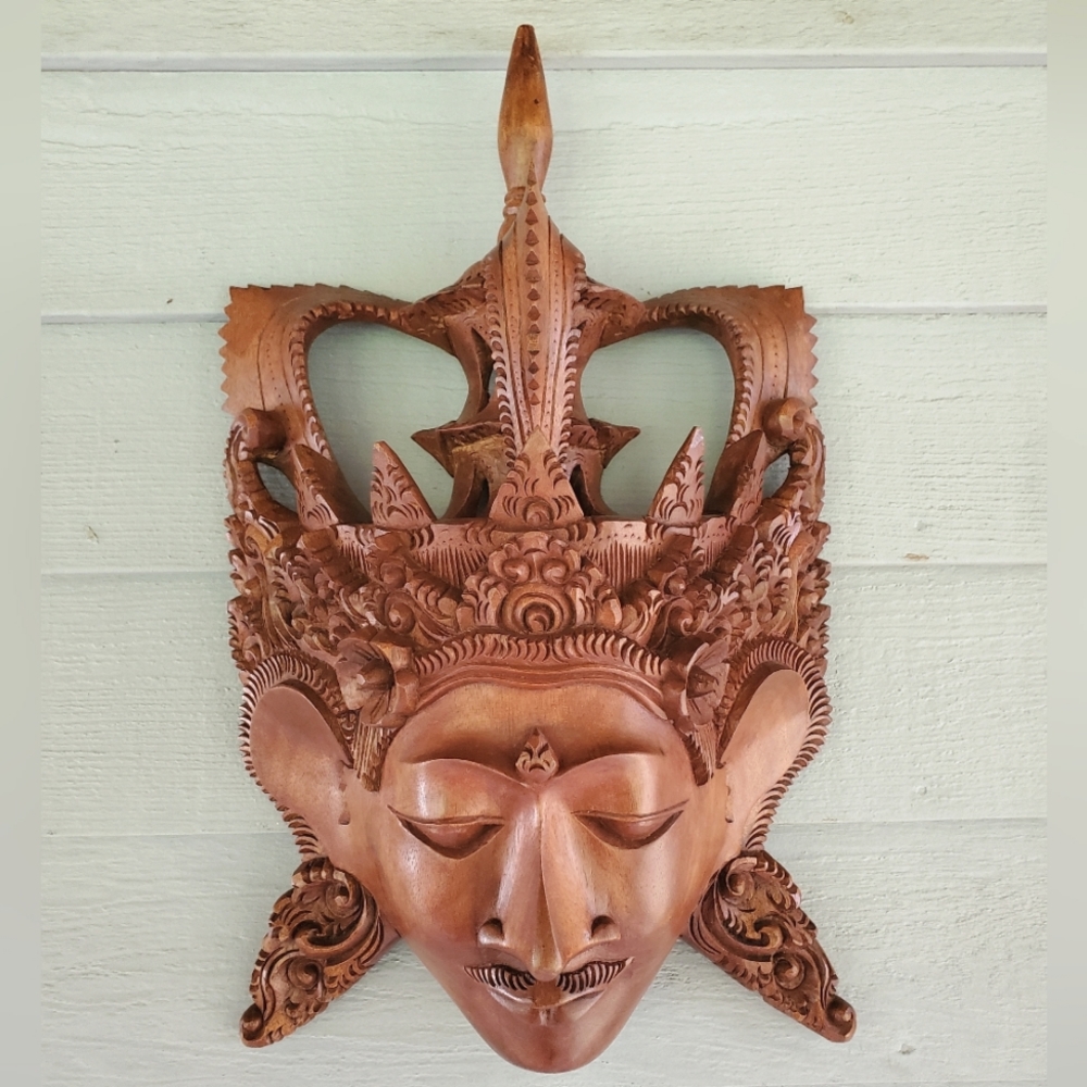 Crown jewel hand carved wall mask B